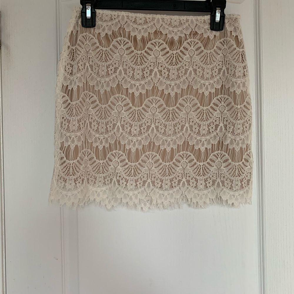 Matching Forever 21 Lace Set - Picture 3 of 3